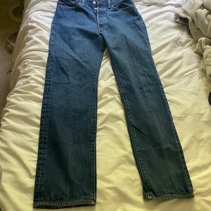 Levi's 501 medium wash straight leg jeans
